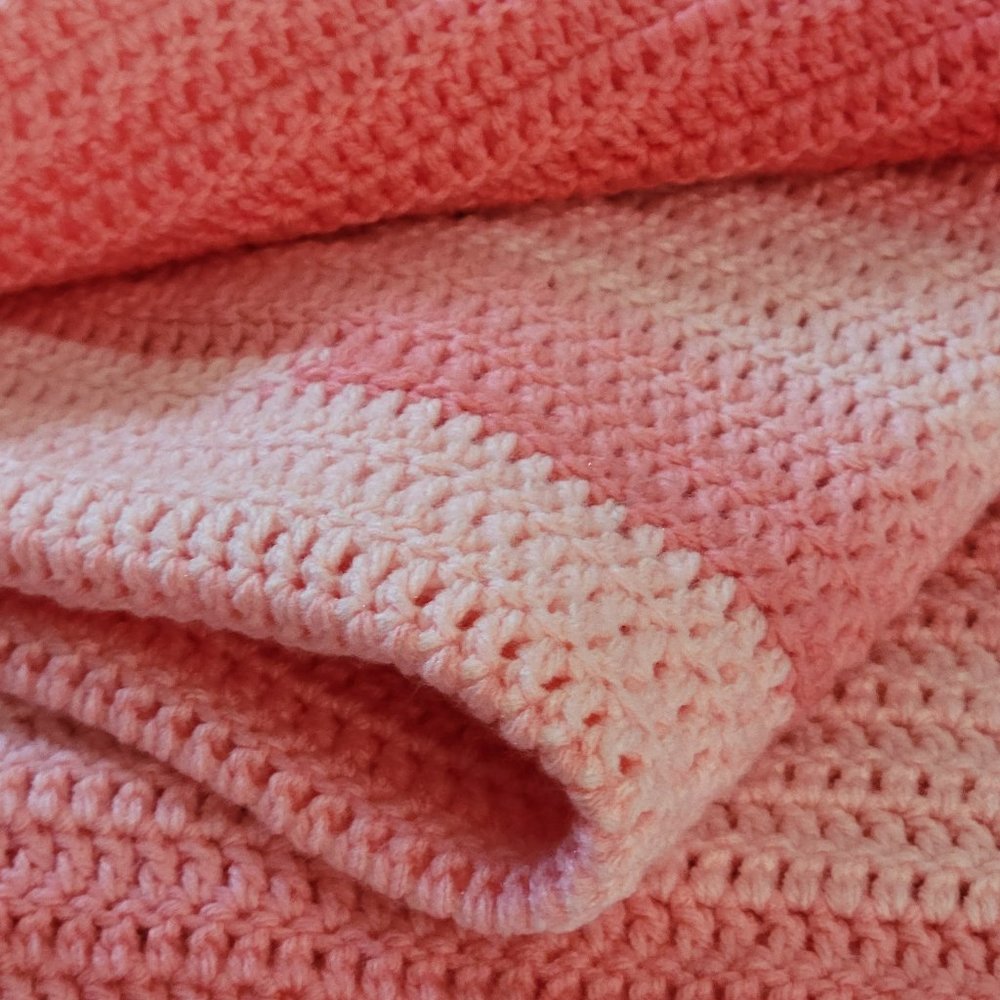 🎉HP🎉NEW Handmade Crochet Ombre Sea Coral Blanket /Throw - Picture 2 of 11